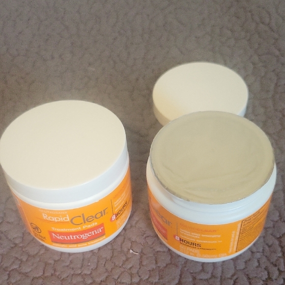Neutrogena Acne Treatment Skincare - Picture 2 of 2